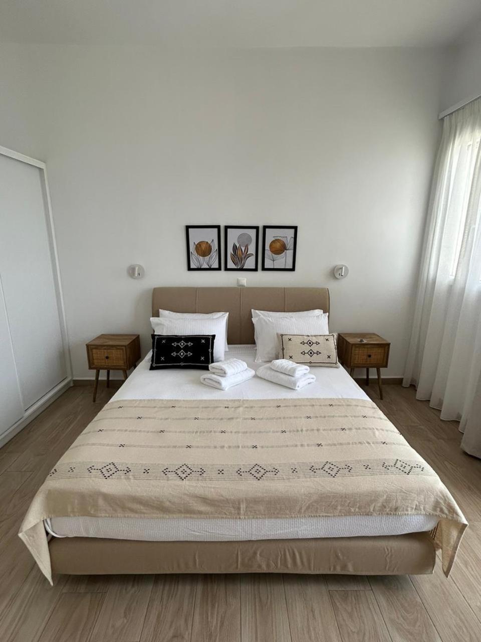 Emilia Suites Эрмуполис Экстерьер фото
